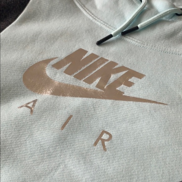 Cropped Nike air hoodie. Perfect condition - Picture 2 of 5